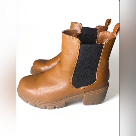 Madden Girl Womens Pheobe Leather Lug Sole Chelsea Boots - Picture 5 of 8